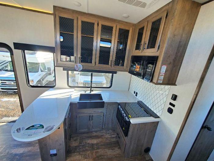 Used 2021 Forest River Sabre 37FLL