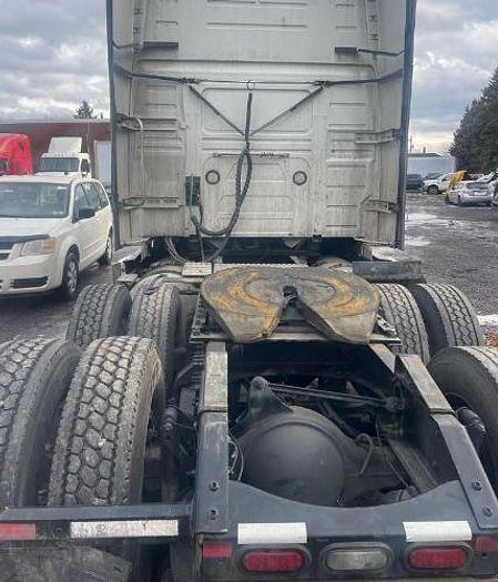 Used 2021 Volvo VNL64T760