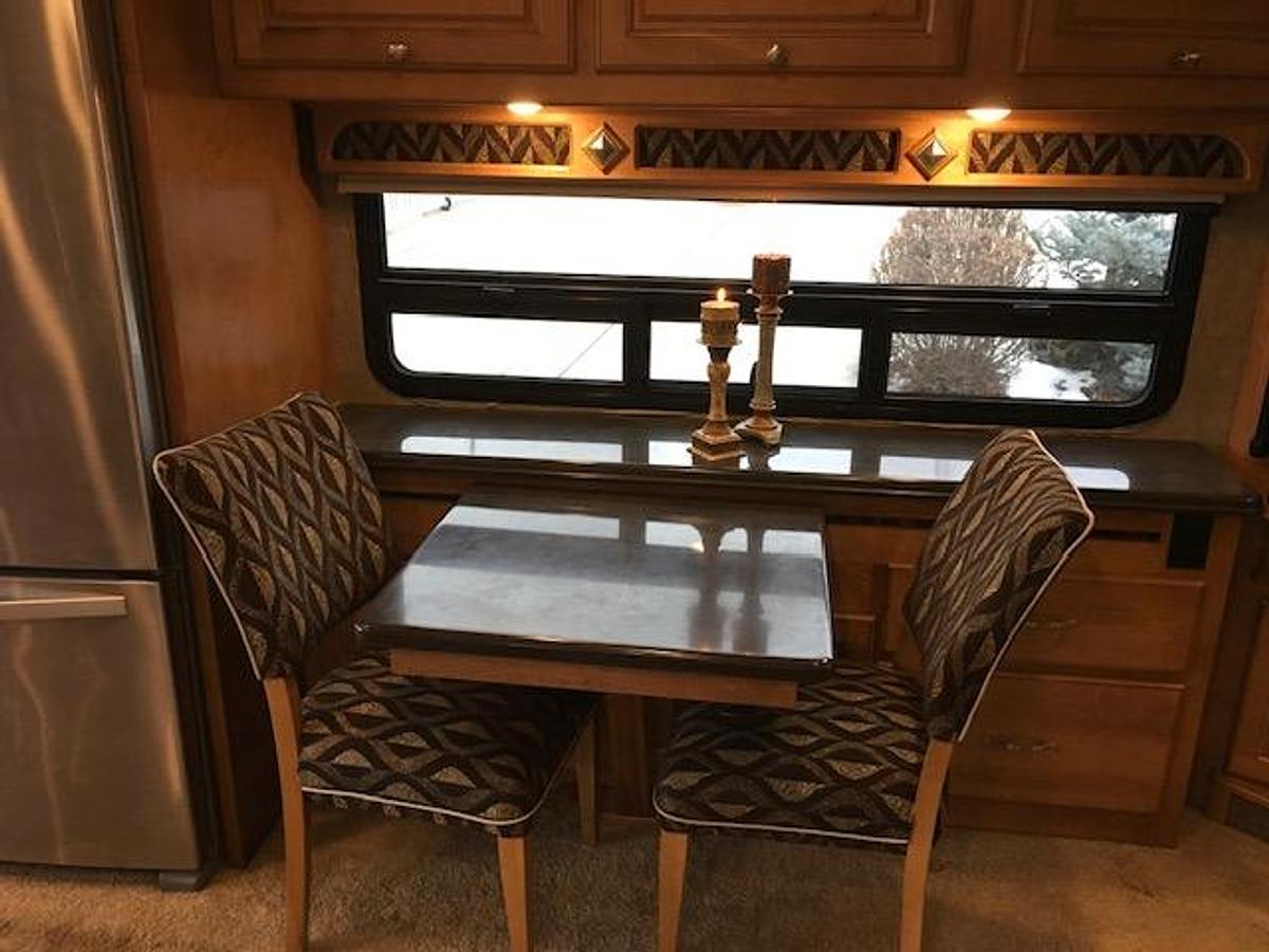 Used 2016 Winnebago Journey 40R Diesel Pusher