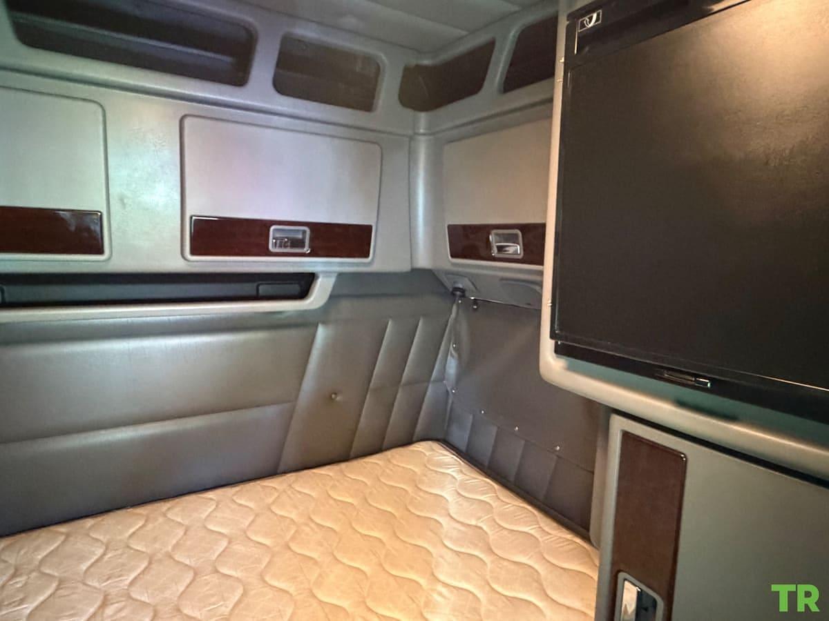 Used 2020 Peterbilt 389