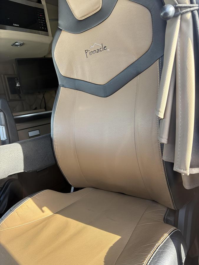 Used 2019 Kenworth T680 Conventional Sleeper Semi