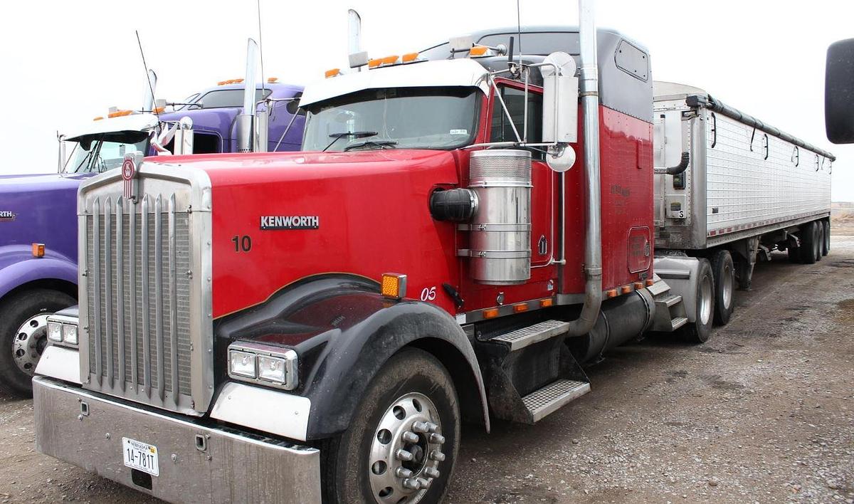 Used 2007 Kenworth W900L
