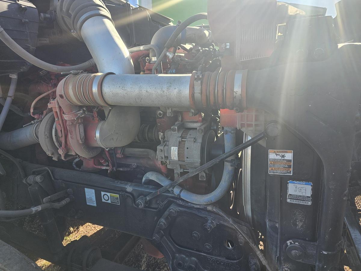 Used 2015 Peterbilt 579