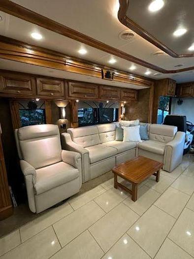 Used 2015 Tiffin Phaeton 40AH