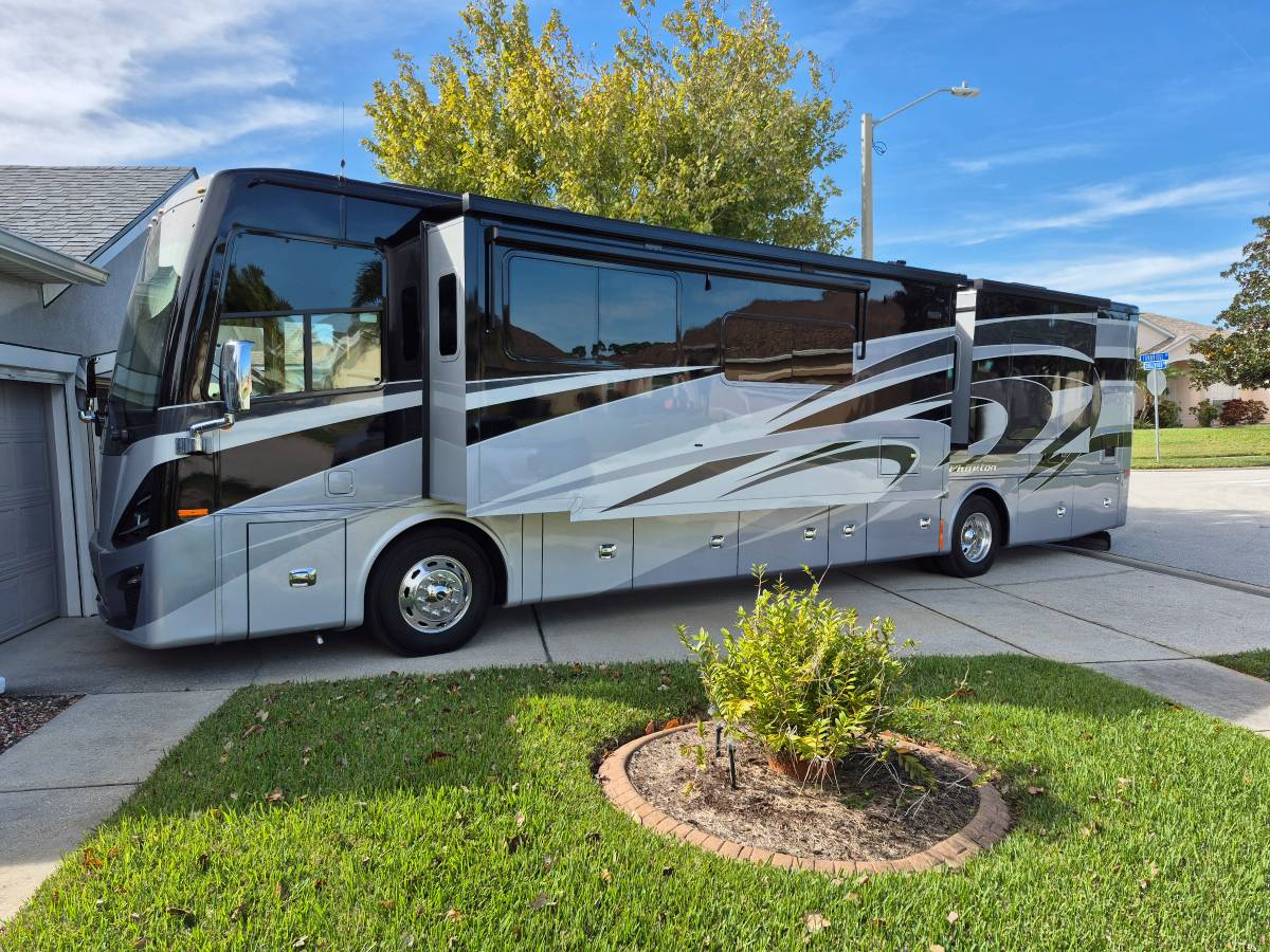 Used 2021 Tiffin Phaeton 40QBH Class A Motorhome