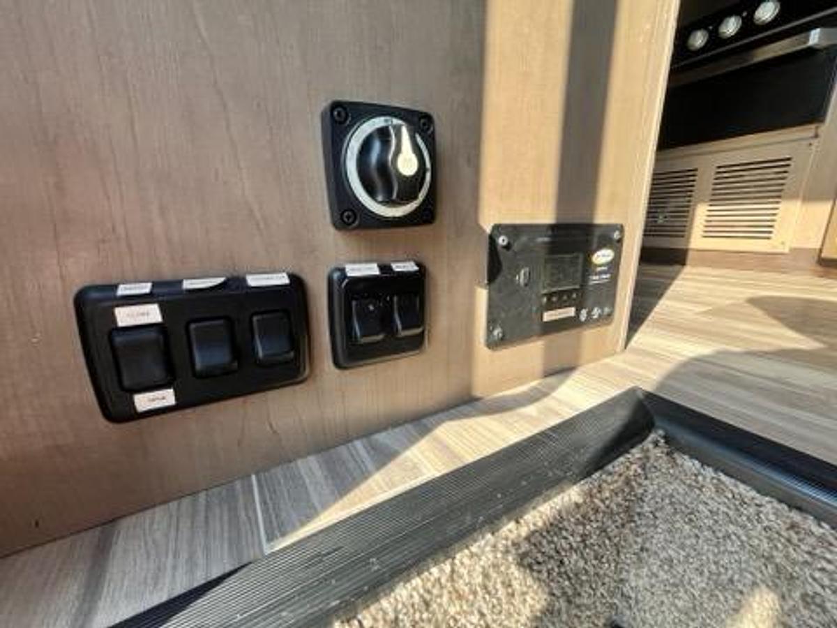 Used 2021 Thor Motor Coach Four Winds 28A Class C Motorhome