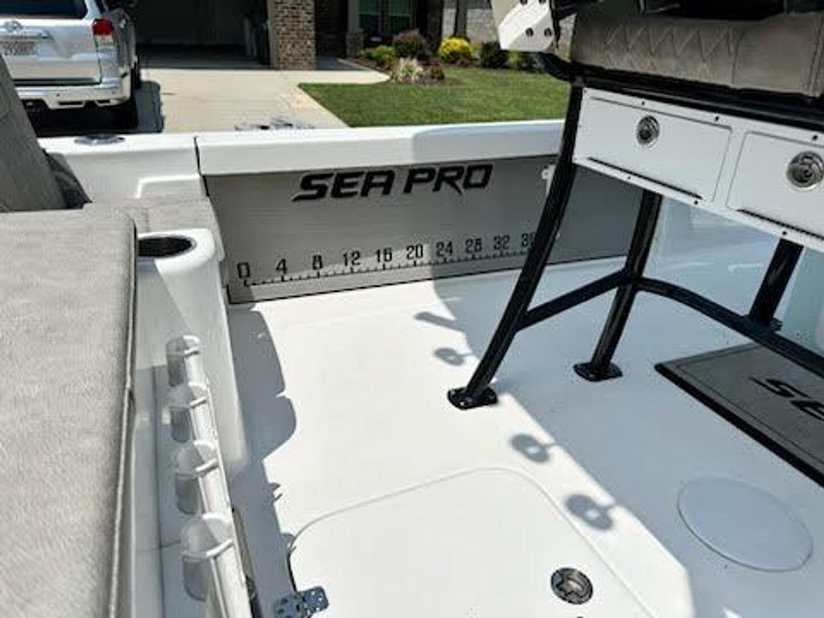 Used 2022 Sea Pro 228 DXL Center Console