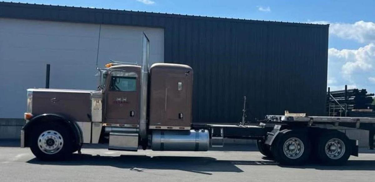 Used 2006 Peterbilt 379