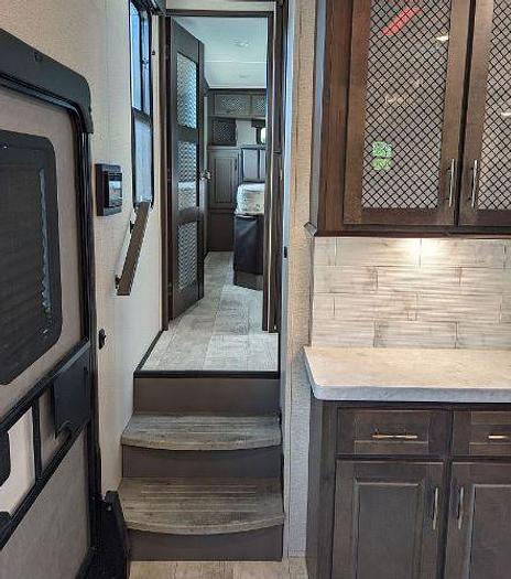 Used 2021 Grand Design Momentum 376THS