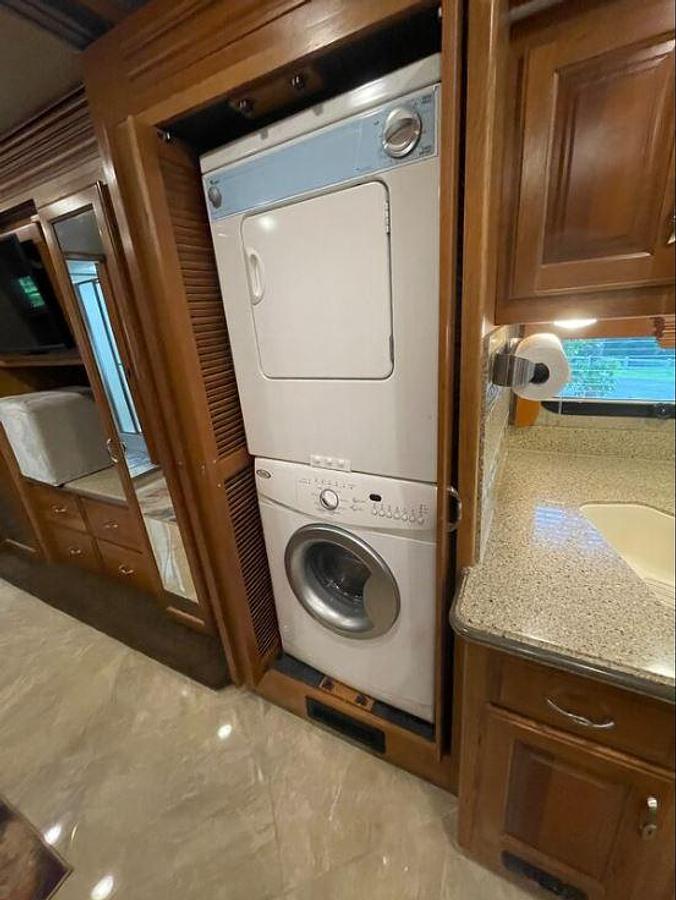 Used 2015 Fleetwood Discovery 40E