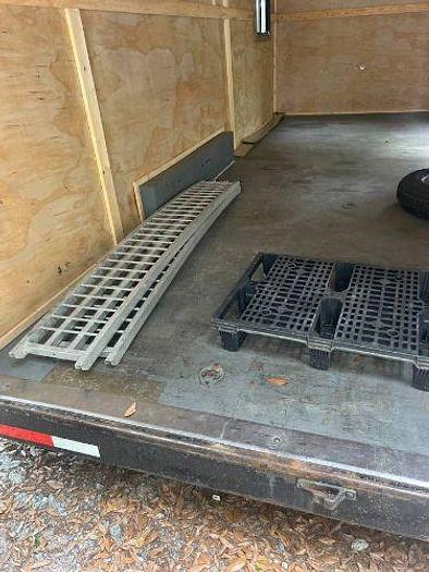 Used 1999 Wells Cargo EW2022