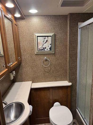 Used 2014 Thor Motor Coach Palazzo