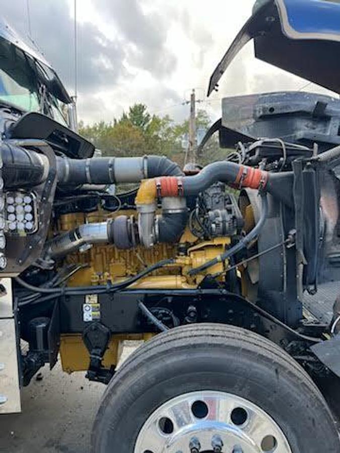 Used 2000 Kenworth W900L Conventional Sleeper Semi