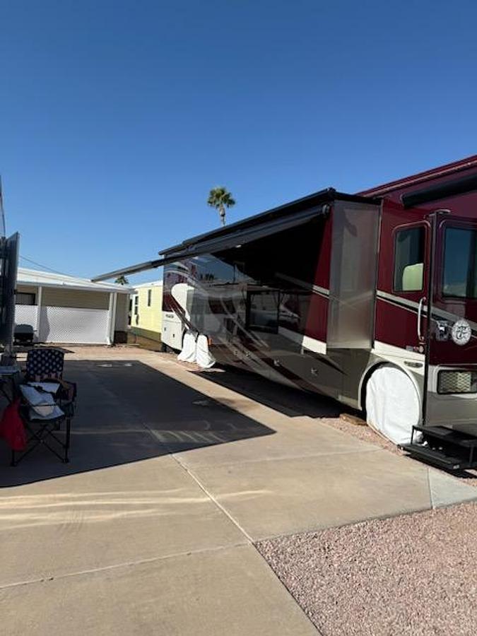 Used 2015  Tiffin Motorhomes Phaeton 42LH Class A Motorhome