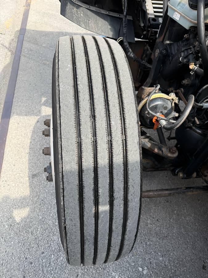 Used 2008 Freightliner Coronado 122SD