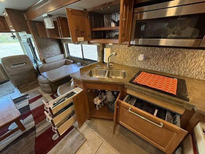 Used 2015 Tiffin Motorhomes Allegro Red 33AA