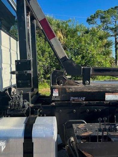 Used 2018 MACK GRANITE GU813