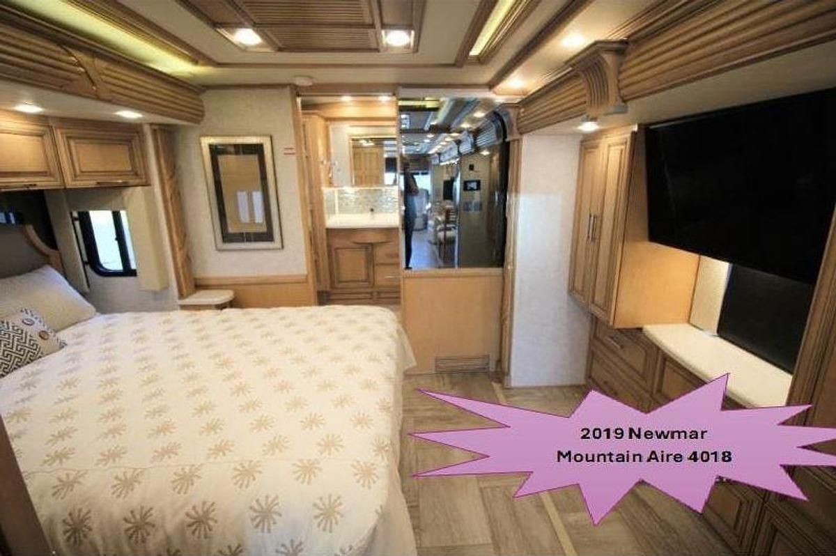 Used 2019 Newmar Mountain Aire 4018