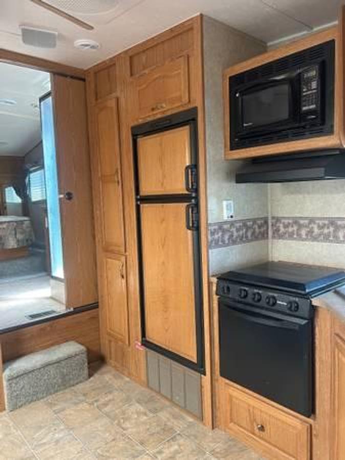 Used 2006 Forest River Sierra Fifth Wheel