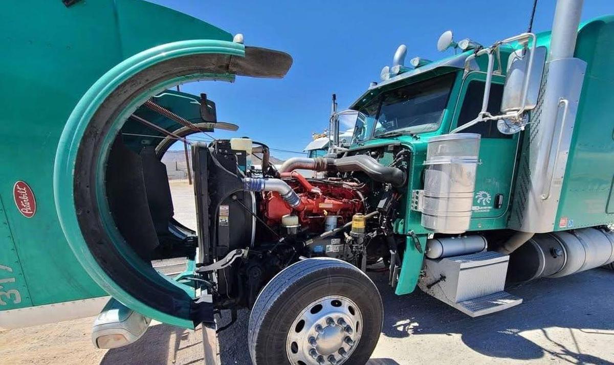 Used 2016 Peterbilt 389