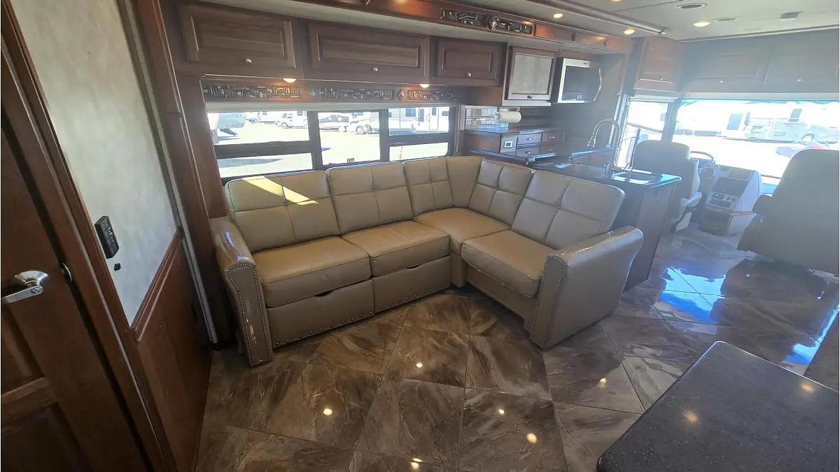 Used 2016 Winnebago Journey 40r