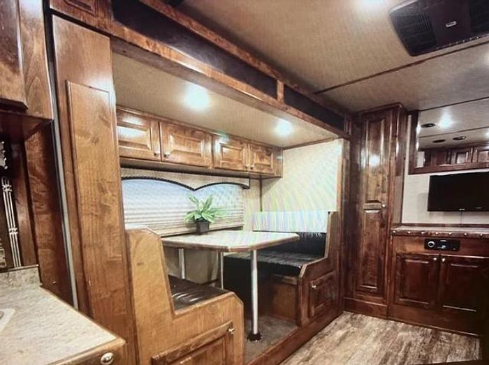 Used 2020 Twister 4 Horse Outlaw Conversion