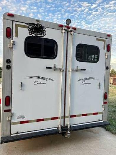 Used 2000 Sundowner Sunlite with Hitch