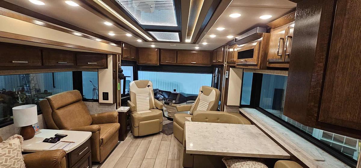 Used 2022 Newmar New Aire 3543