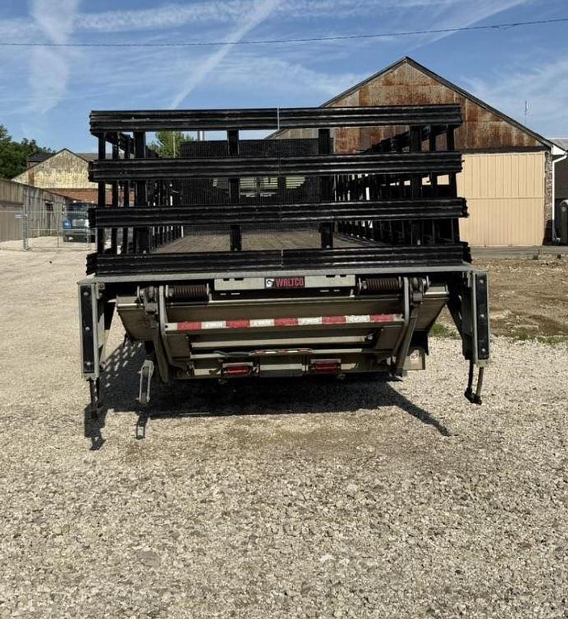 Used 2019 Freightliner Business Class M2 106