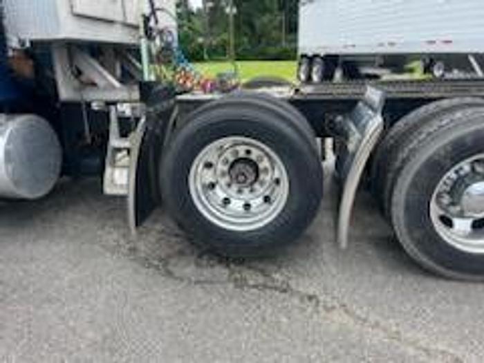 Used 2013 KENWORTH T660