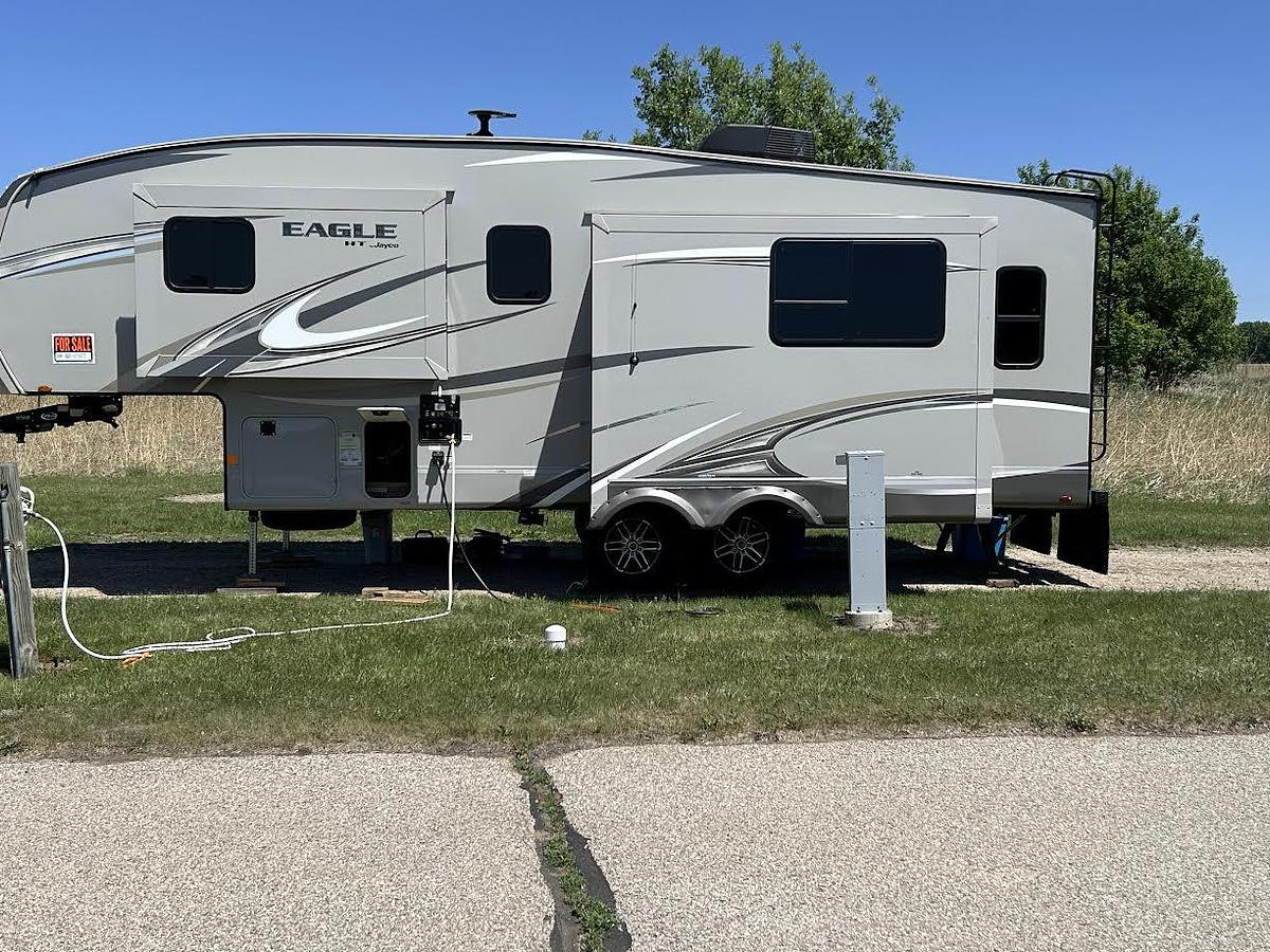 Used 2019 Jayco Eagle HT 24.5CKTS Fifth Wheel