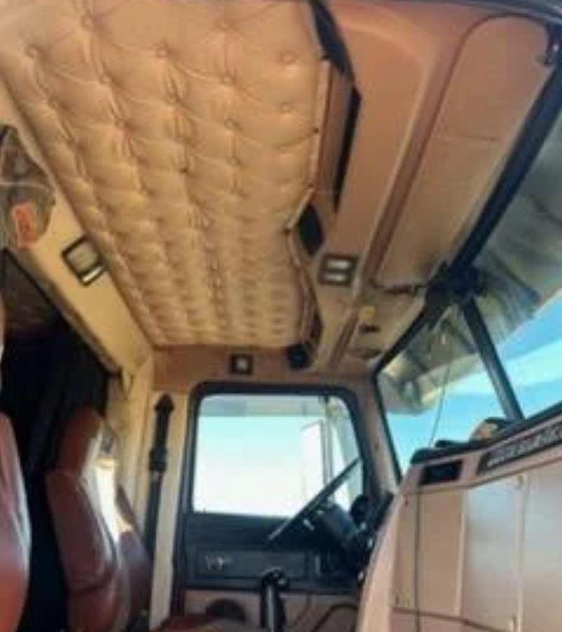 Used 2014 Western Star 4900EX Sleeper Semi Truck