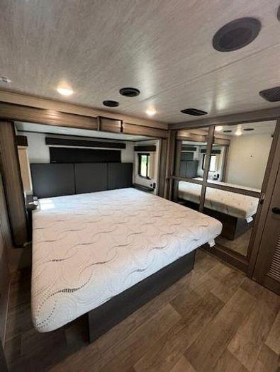 Used 2021 Keystone Montana Legacy 3791RD