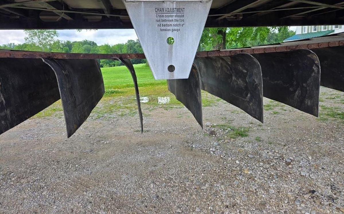 Used 2021 Valley Farms Industries Belt Trailer