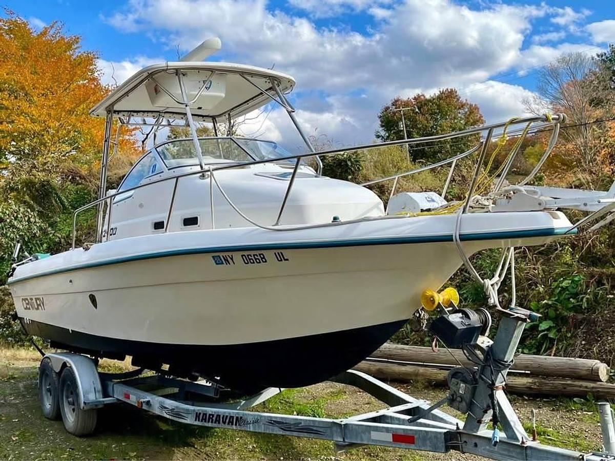 Used 1994 Century 2400 Center Console
