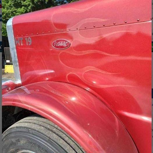 Used 2019 Peterbilt 389 Sleeper