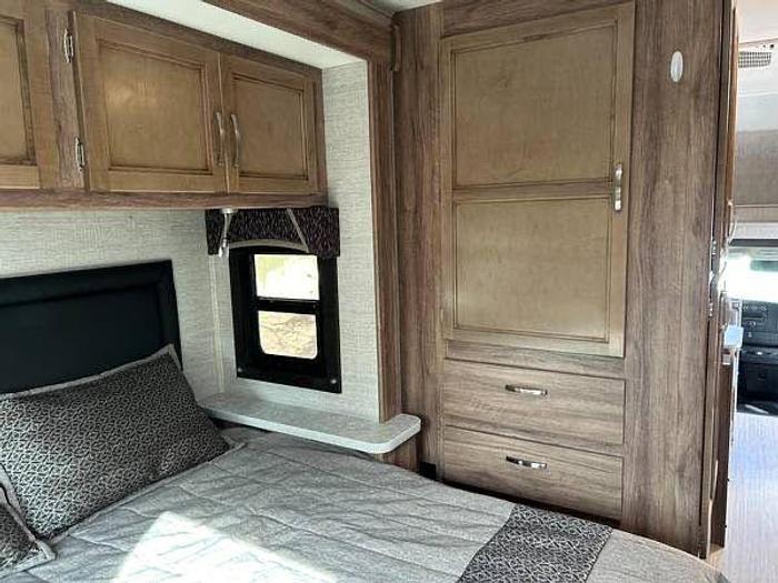 Used 2021 Jayco Redhawk 22SE