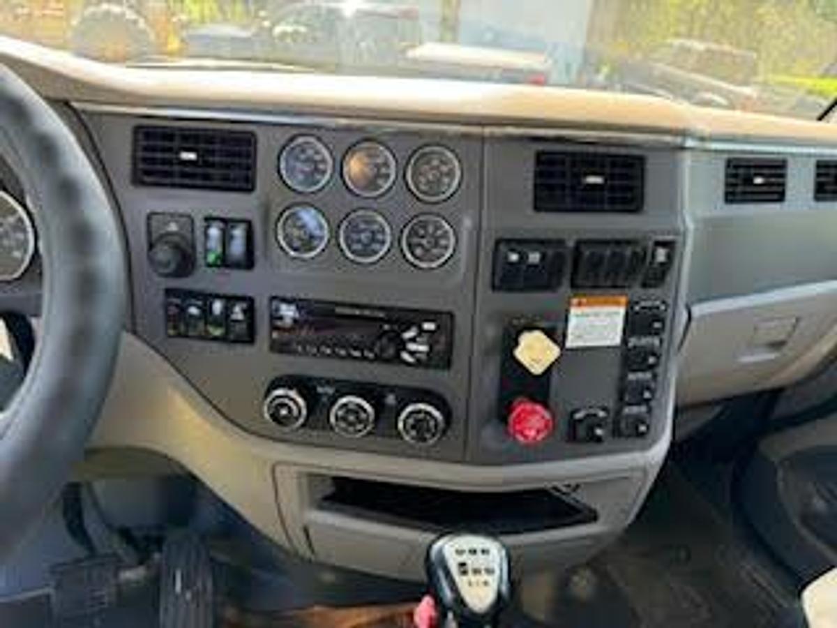 Used 2015 Peterbilt 567 Dump Truck