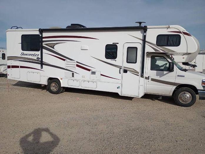 Used 2018 Forest River Sunseeker 2850SLE