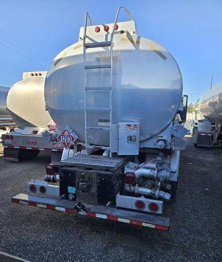 Used 2009 KENWORTH T800