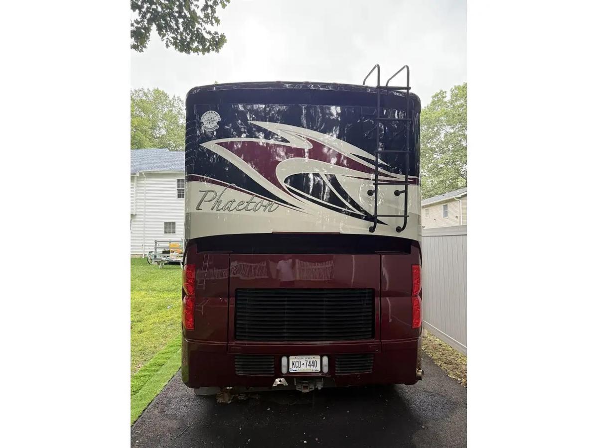 Used 2014 Tiffin Phaeton 36Gh