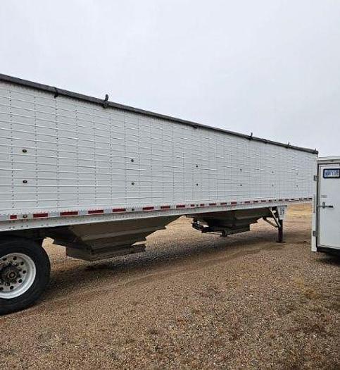 Used 2017 Wilson DWH-650 Hopper Bottom Trailer