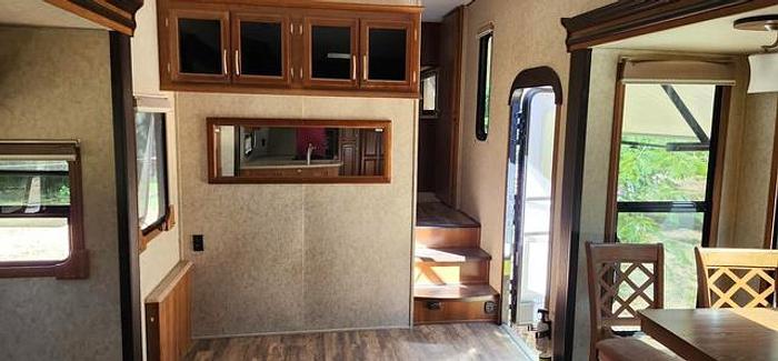 Used 2017 Prime Time Manufacturing Crusader