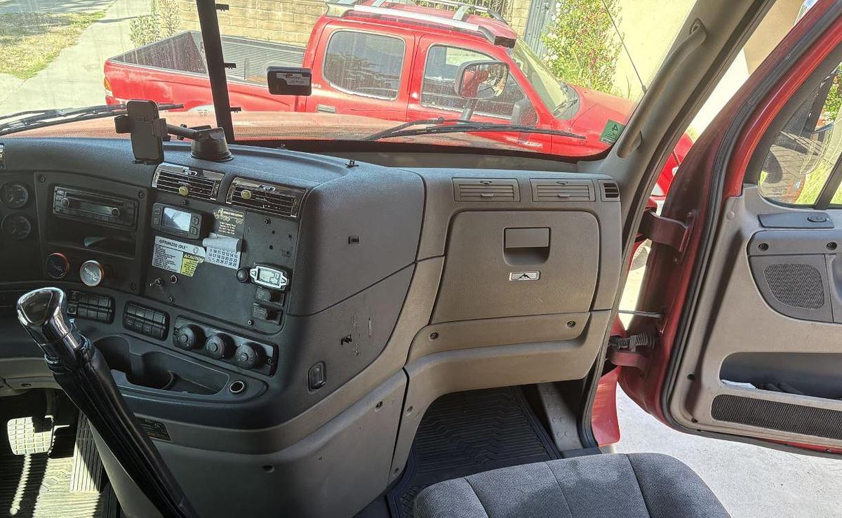 Used 2015 FREIGHTLINER CASCADIA 125