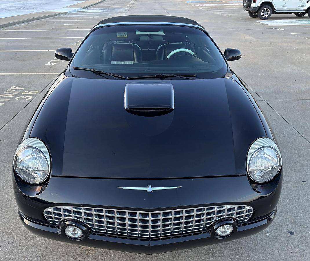 Used 2004 Ford Thunderbird