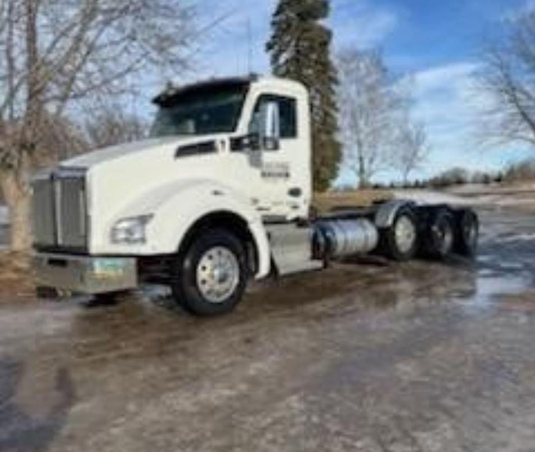 Used 2020 Kenworth T880