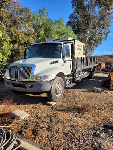 Used 2003 INTERNATIONAL DT