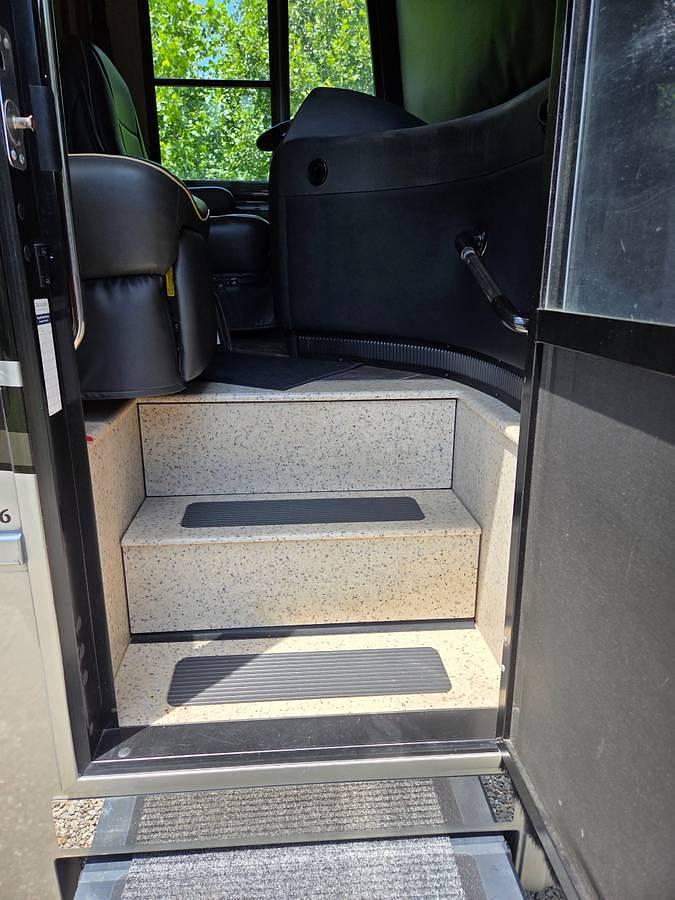Used 2015 Newmar Dutch Star 3736