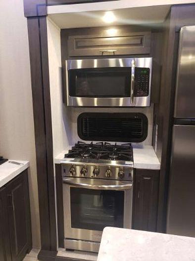 Used 2021 Grand Design Momentum M-Class 349M