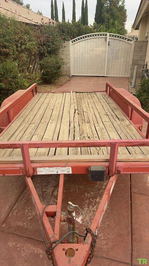Used 2000 Load Trail Trailer